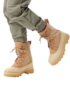 Sorel Caribou X Waterproof Chelsea Bleached Ceramic Oatmeal Boots – Sz 7.5